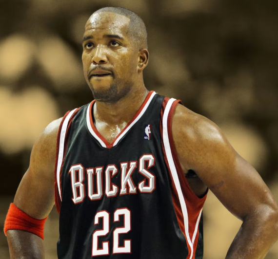 雄鹿名宿里德呼吁媒体聚焦比赛分析而非八卦新